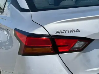 Nissan Altima 2023 2.5 SV 4dr Sedan