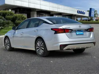 Nissan Altima 2023 2.5 SV 4dr Sedan