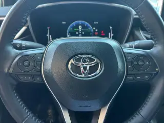 Toyota Corolla 2025 XSE 4dr Sedan