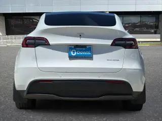 Tesla Model Y 2022 AWD Long Range 4dr Crossover