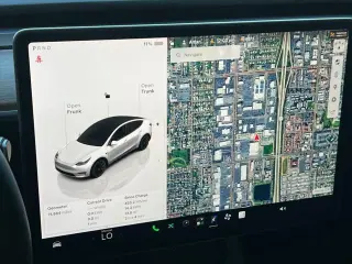 Tesla Model Y 2022 AWD Long Range 4dr Crossover