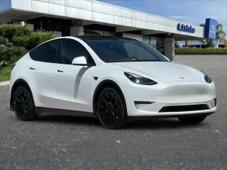 Tesla Model Y 2022 AWD Long Range 4dr Crossover