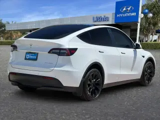Tesla Model Y 2022 AWD Long Range 4dr Crossover