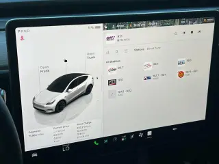 Tesla Model Y 2022 AWD Long Range 4dr Crossover