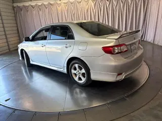 Toyota Corolla 2012 S 4dr Sedan 5M
