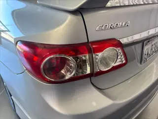 Toyota Corolla 2012 S 4dr Sedan 5M