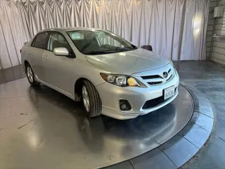 Toyota Corolla 2012 S 4dr Sedan 5M