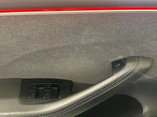Tesla Model 3 2024 Long Range 4dr Sedan