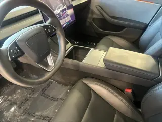 Tesla Model 3 2024 Long Range 4dr Sedan
