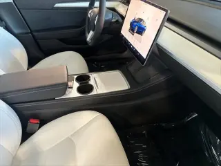 Tesla Model 3 2022 AWD Long Range 4dr Sedan