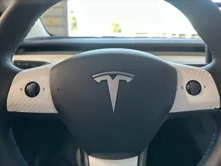 Tesla Model 3 2022 AWD Long Range 4dr Sedan