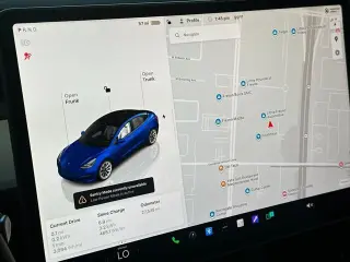 Tesla Model 3 2022 AWD Long Range 4dr Sedan