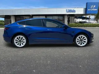 Tesla Model 3 2022 AWD Long Range 4dr Sedan