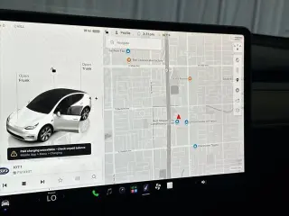 Tesla Model Y 2023 AWD Long Range 4dr Crossover
