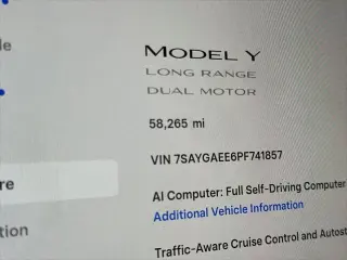 Tesla Model Y 2023 AWD Long Range 4dr Crossover