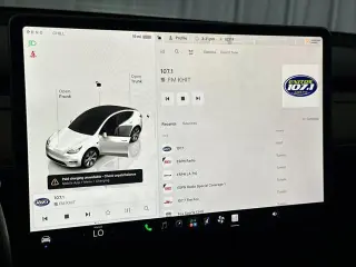 Tesla Model Y 2023 AWD Long Range 4dr Crossover