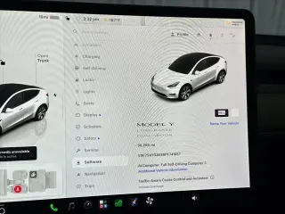 Tesla Model Y 2023 AWD Long Range 4dr Crossover