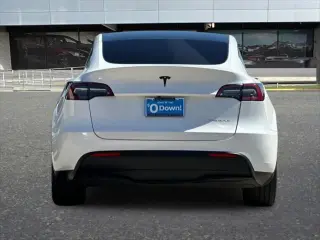 Tesla Model Y 2023 AWD Long Range 4dr Crossover