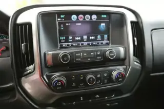 2017 Chevrolet Silverado LT 4D