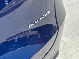 Tesla Model Y 2023 AWD Long Range 4dr Crossover
