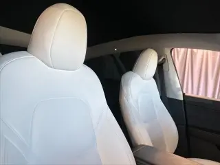 Tesla Model Y 2023 AWD Long Range 4dr Crossover