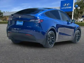 Tesla Model Y 2023 AWD Long Range 4dr Crossover