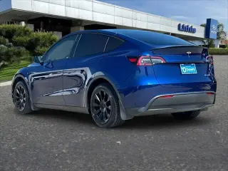 Tesla Model Y 2023 AWD Long Range 4dr Crossover
