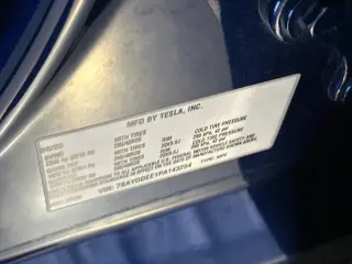 Tesla Model Y 2023 AWD Long Range 4dr Crossover