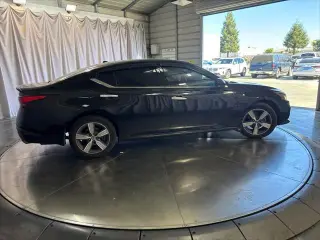 Nissan Altima 2019 2.5 SL 4dr Sedan