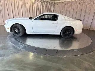 Ford Mustang 2014 V6 2dr Fastback