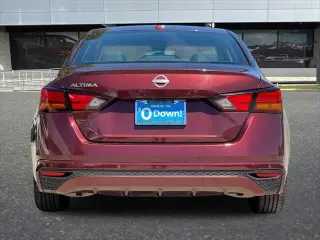 Nissan Altima 2025 2.5 SV 4dr Sedan