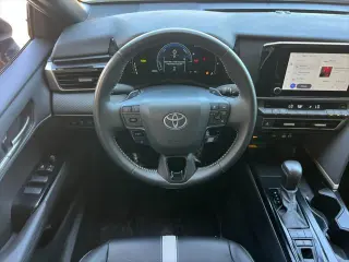 Toyota Camry 2025 SE 4dr Sedan