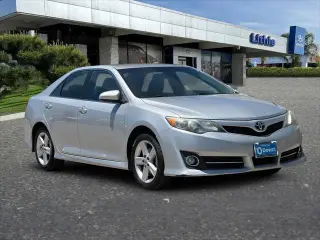 Toyota Camry 2013 SE 4dr Sedan