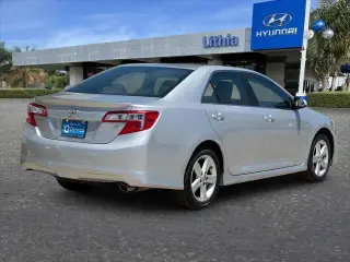 Toyota Camry 2013 SE 4dr Sedan