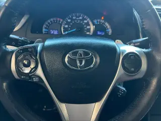 Toyota Camry 2013 SE 4dr Sedan