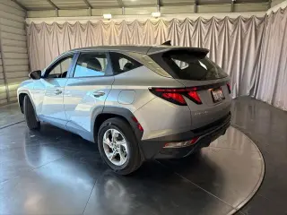 Hyundai TUCSON 2022 SE 4dr SUV (midyear release)