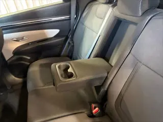 Hyundai TUCSON 2022 SE 4dr SUV (midyear release)