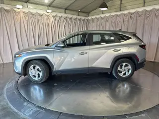 Hyundai TUCSON 2022 SE 4dr SUV (midyear release)