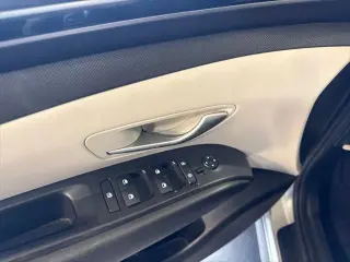 Hyundai TUCSON 2022 SE 4dr SUV (midyear release)