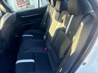 Toyota Camry 2025 SE 4dr Sedan
