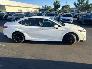 Toyota Camry 2025 SE 4dr Sedan