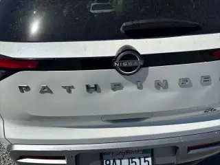 Nissan Pathfinder 2022 SL 4dr SUV