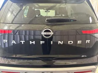 Nissan Pathfinder 2022 SL 4dr SUV
