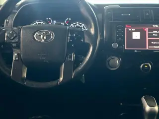 Toyota 4Runner 2020 4x4 SR5 4dr SUV