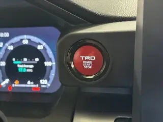 Toyota Tacoma 2024 4x4 TRD Off-Road 4dr Double Cab 5.0 ft SB 8A
