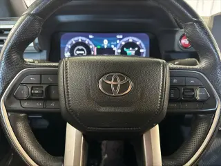 Toyota Tacoma 2024 4x4 TRD Off-Road 4dr Double Cab 5.0 ft SB 8A