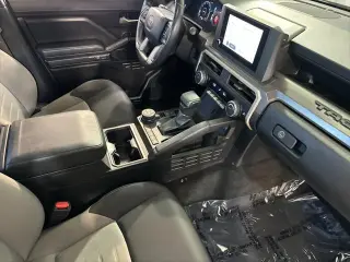 Toyota Tacoma 2024 4x4 TRD Off-Road 4dr Double Cab 5.0 ft SB 8A