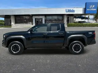 Toyota Tacoma 2024 4x4 TRD Off-Road 4dr Double Cab 5.0 ft SB 8A