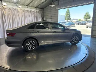 Volkswagen Jetta 2019 SEL 4dr Sedan
