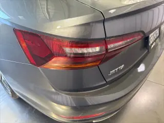 Volkswagen Jetta 2019 SEL 4dr Sedan